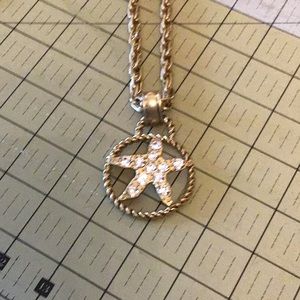 NWOT CAbi Starfish Medallion Necklace